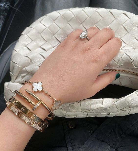 SPIKE BRACELET CRYSTALS